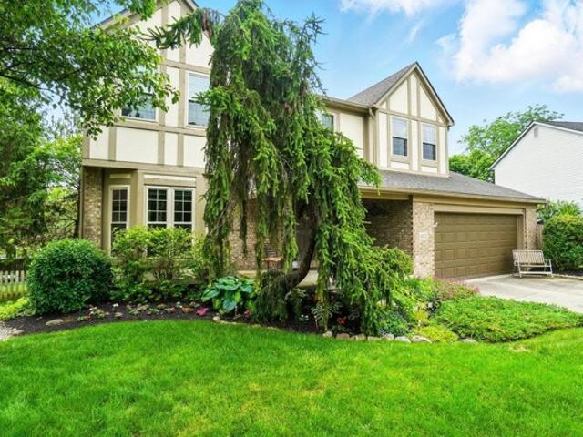 House for sale in Grove City