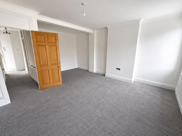 House for rent in Wealdstone, Greater London