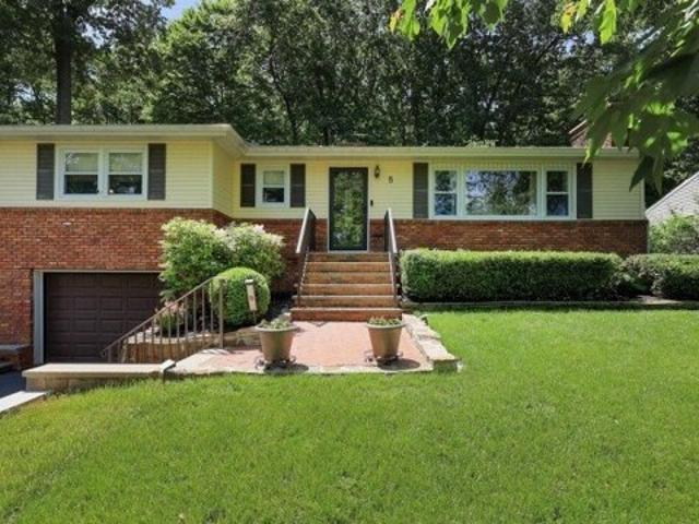 House for sale in Watchung, New Jersey