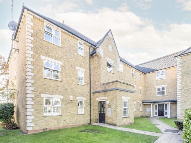 Apartment for rent in Windmill Green Estate, Greater London