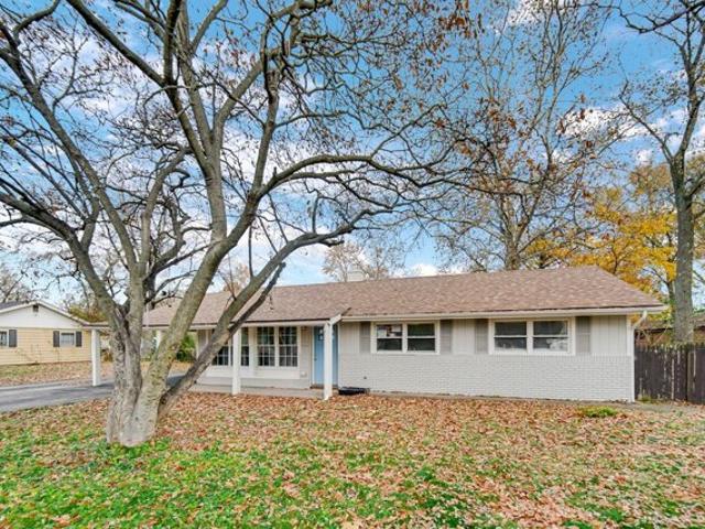 House for sale in Country Club Hills, Illinois