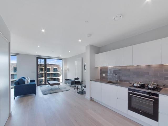 Studio for rent in Silvertown, Greater London
