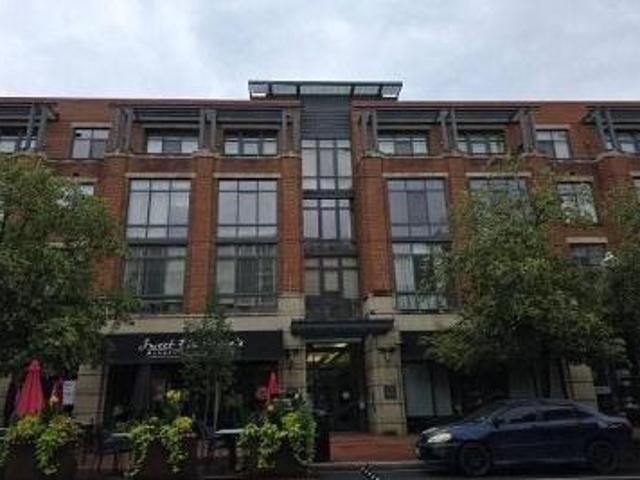 Condo for sale in Alexandria