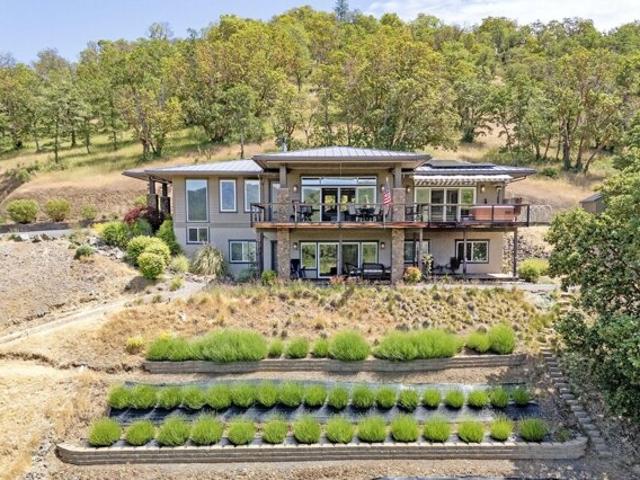 House for sale in Gold Hill