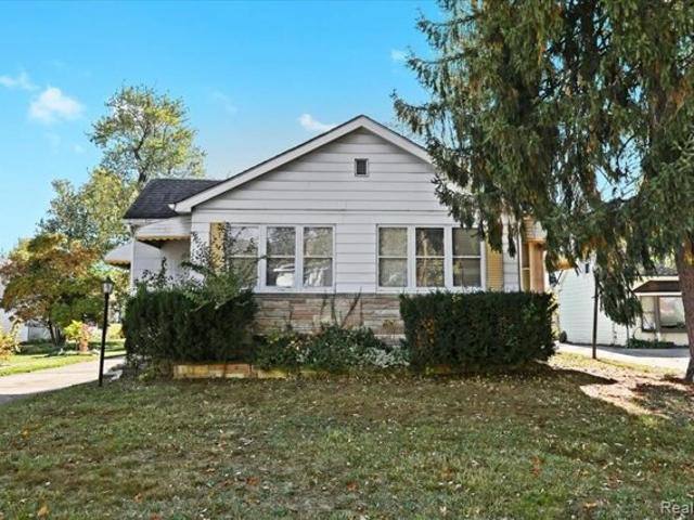 House for sale in Clawson, Michigan