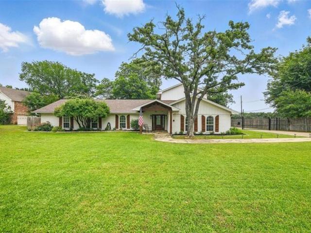 House for sale in Colleyville, Texas