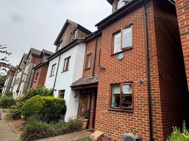 House for rent in Daws Hill, Cressex