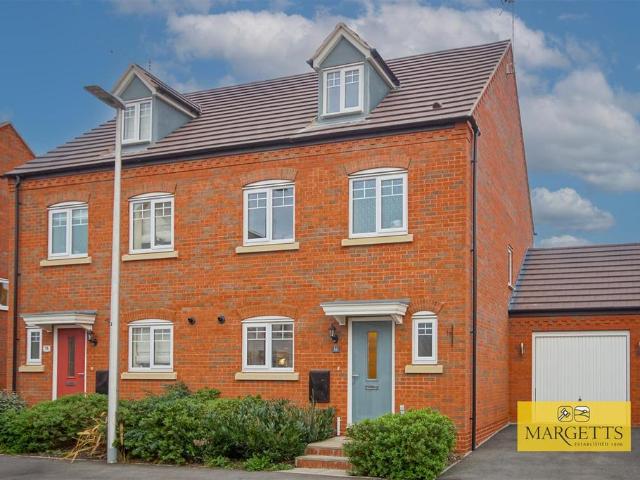 House for rent in Green Close, Warwickshire
