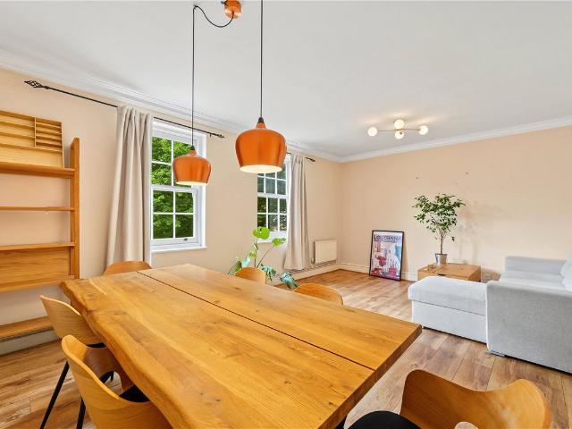 Apartment for rent in Highbury, Greater London