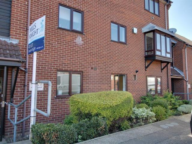 Apartment for rent in New Catton, East Bank