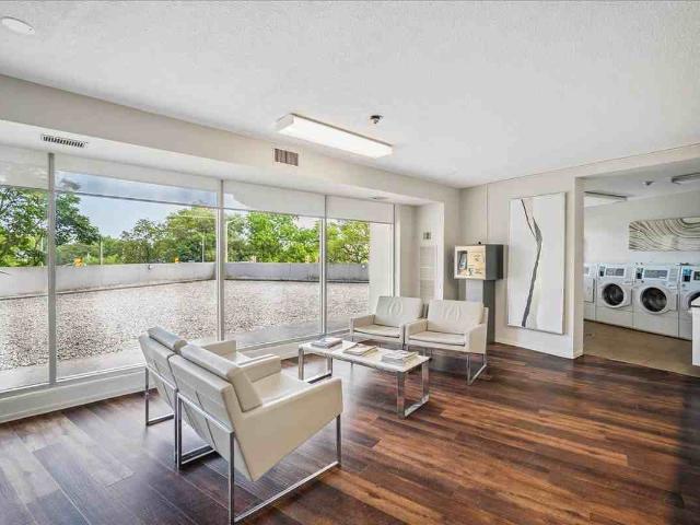 Apartment for rent in Oakville, Golden Horseshoe