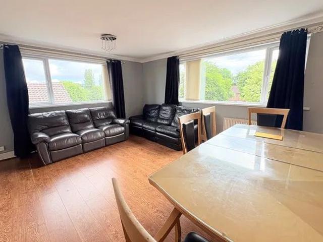 Apartment for rent in Wimblebury, Chadsmoor