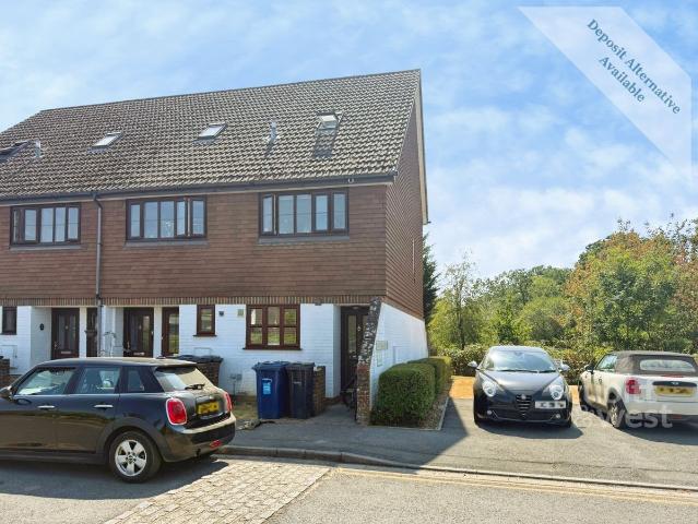 House for rent in Fole, Surrey