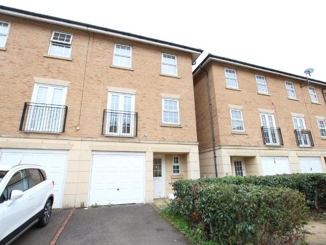 Room for rent in Far Cotton and Delapre, Far Cotton