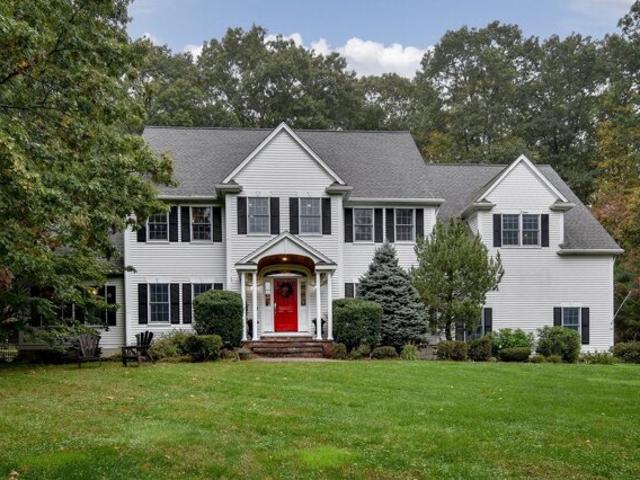 House for sale in Holliston, Middlesex County
