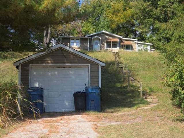 House for sale in Collinsville, Madison County
