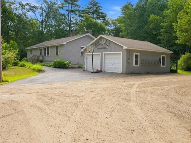 House for sale in Poland, Maine