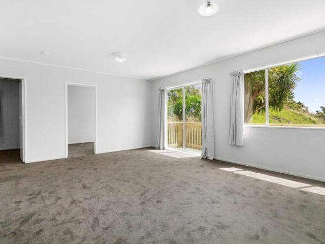 Apartment for rent in Johnsonville East, Wellington