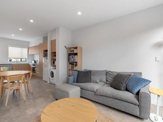 House for rent in Johnsonville East, Wellington