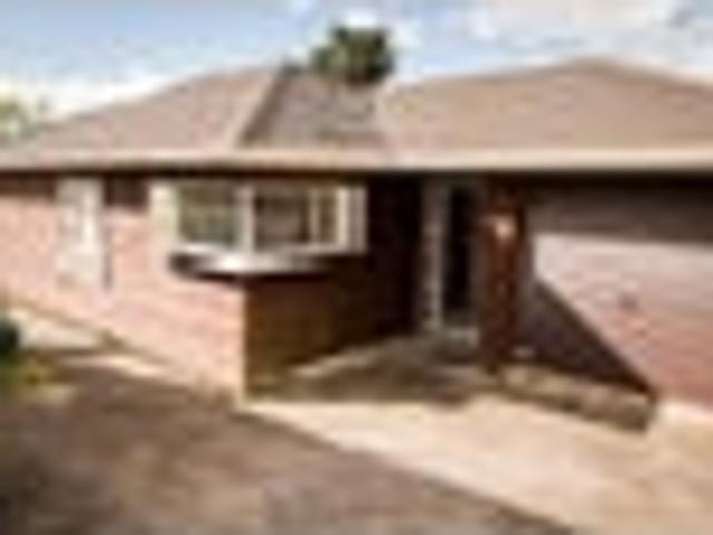 House for rent in Raroa, Wellington