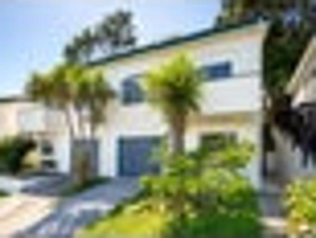 Townhouse for rent in Matata, Wellington