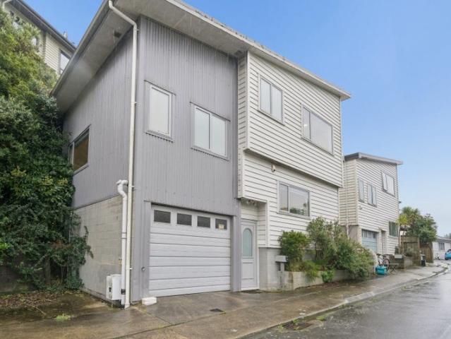 House for rent in Matata, Wellington