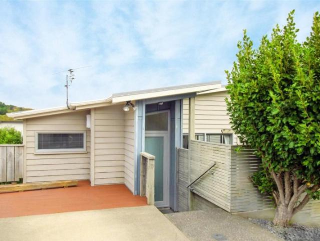 House for rent in Matata, Wellington