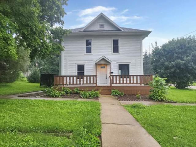 House for sale in Gladbrook, Iowa