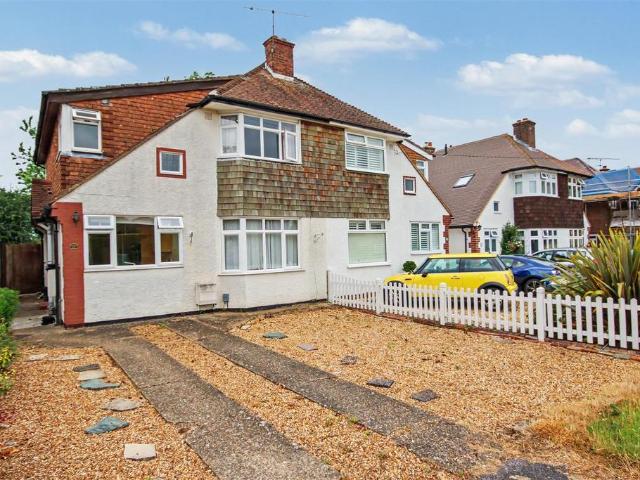 House for rent in Worplesdon, Westborough