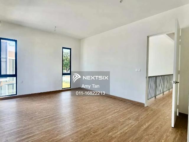 Warehouse for sale in Kulai, Johor