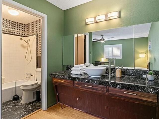 Room for rent in Denton, Texas