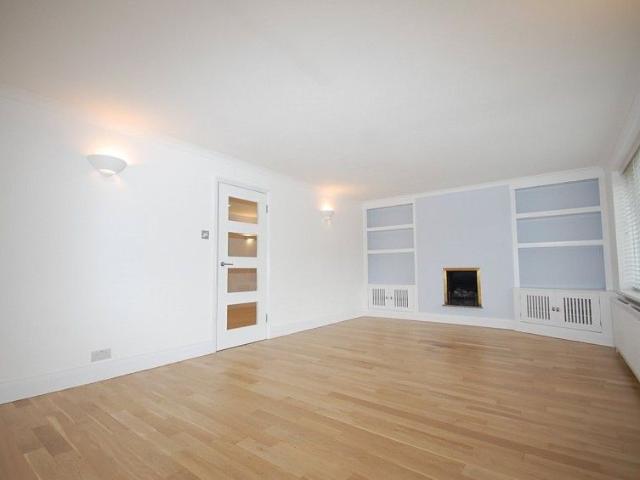 House for rent in Chalfont St. Peter, Denham
