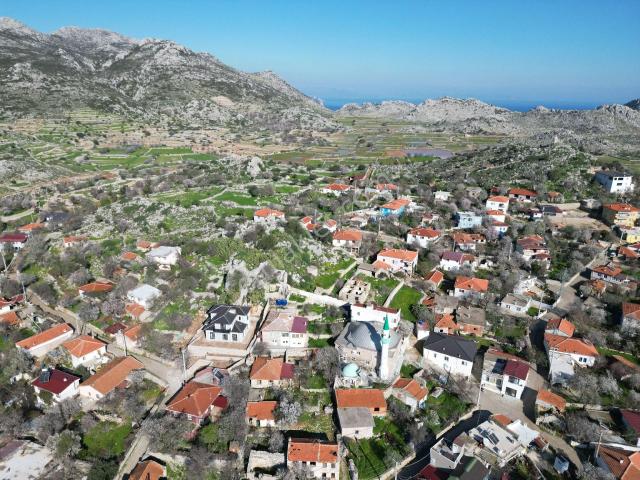 Marmaris, Muğla içerisinde satılık Bahce kati