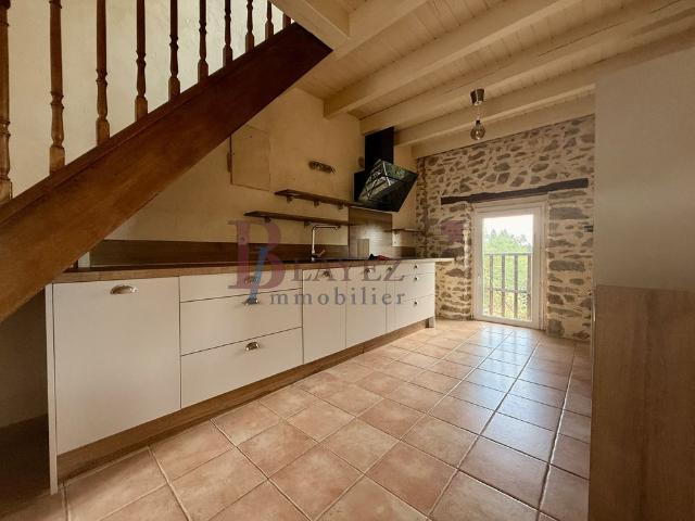 Appartement location à Combefort, Saint-Rémy