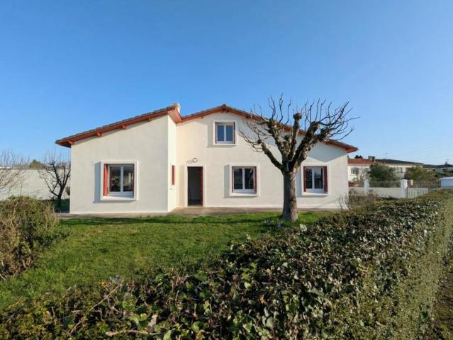 Maison vente à Saint-Jean-d'Angély, Poursay-garnaud