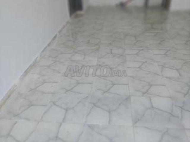 Local commercial location à Rbat