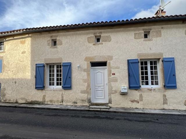 Maison vente à Confolens, Nanteuil-en-vallée