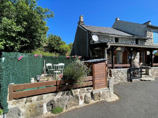 Maison vente à Mauriac, Saint-etienne-de-chomeil