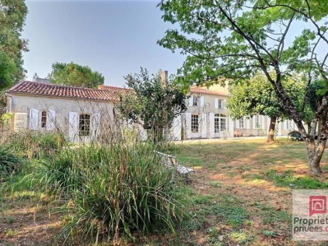 Maison vente à Saint-Jean-d'Angély, Bernay-saint-martin