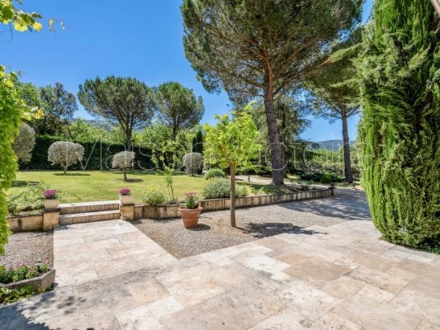 Maison vente à Apt, Ménerbes