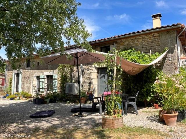 Maison vente à Confolens, Villefagnan