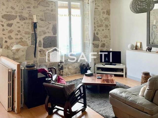 Maison vente à Nérac, Fieux