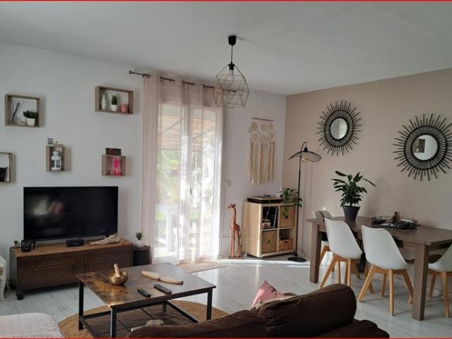 Maison vente à Arrondissement de Toulon, La Londe-les-maures
