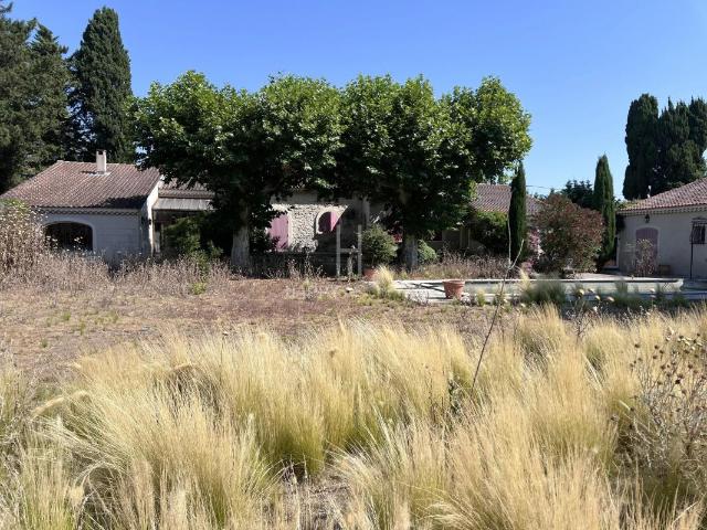 Villa vente à Arles, Mollégès