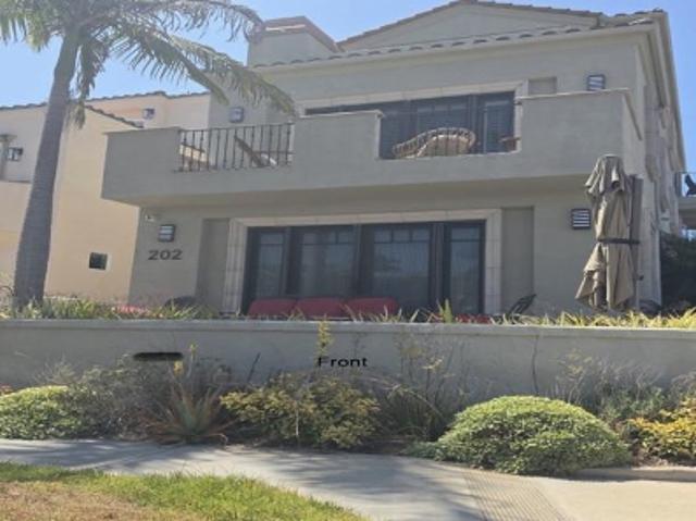 House for sale in Huntington Beach, Orange County