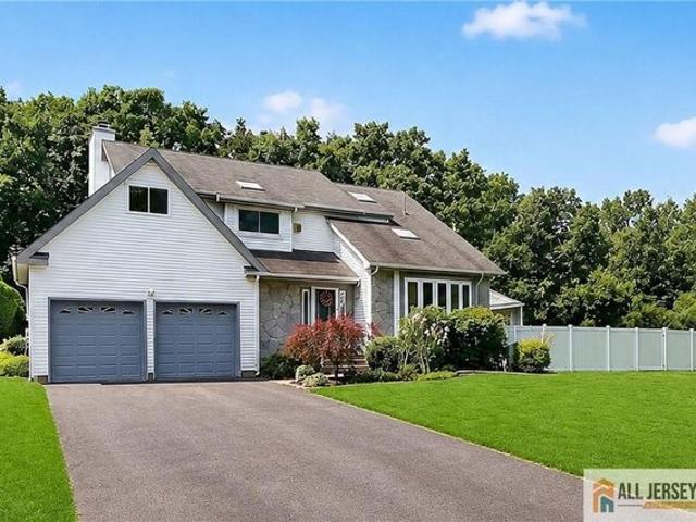 House for sale in Cliffwood, New Jersey