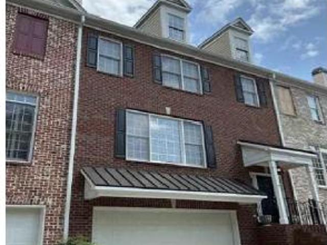 Townhouse for sale in Alpharetta