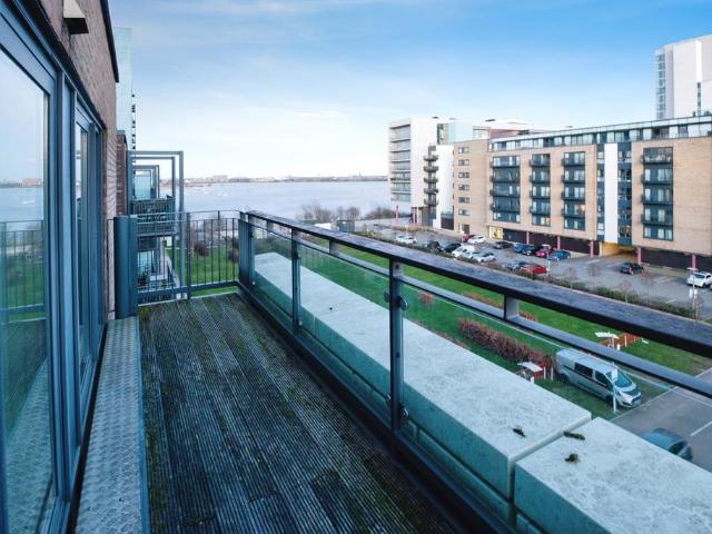Apartment for rent in Cardiff International Sports Village, Falcon Lodge