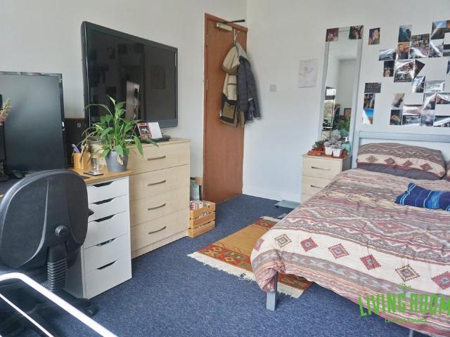 House for rent in Mount Pleasant, Swansea