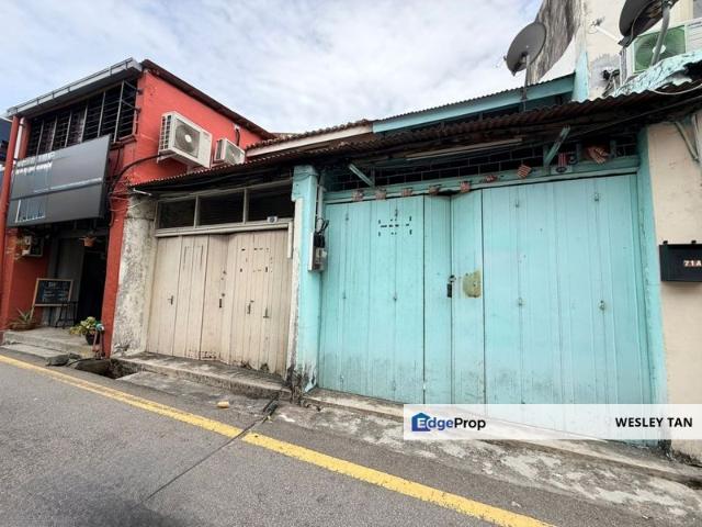 Shop for sale in Malaka